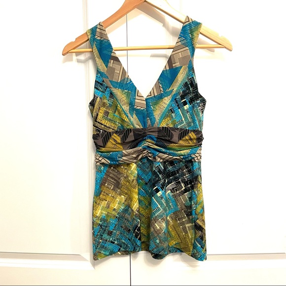 BCBG Maxazria Sleeveless top - Picture 2 of 9